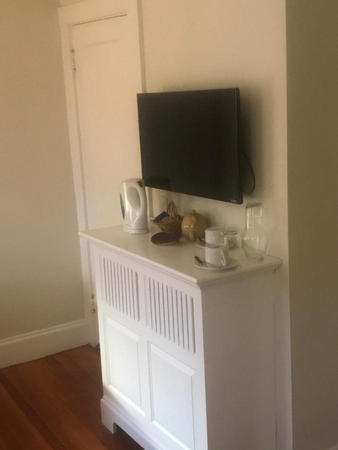 Howarth House Bed And Breakfast Fitchburg Ngoại thất bức ảnh
